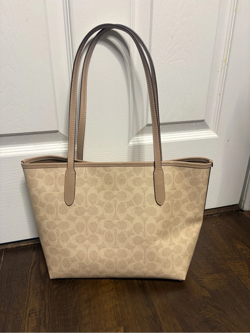 Coach classic tote